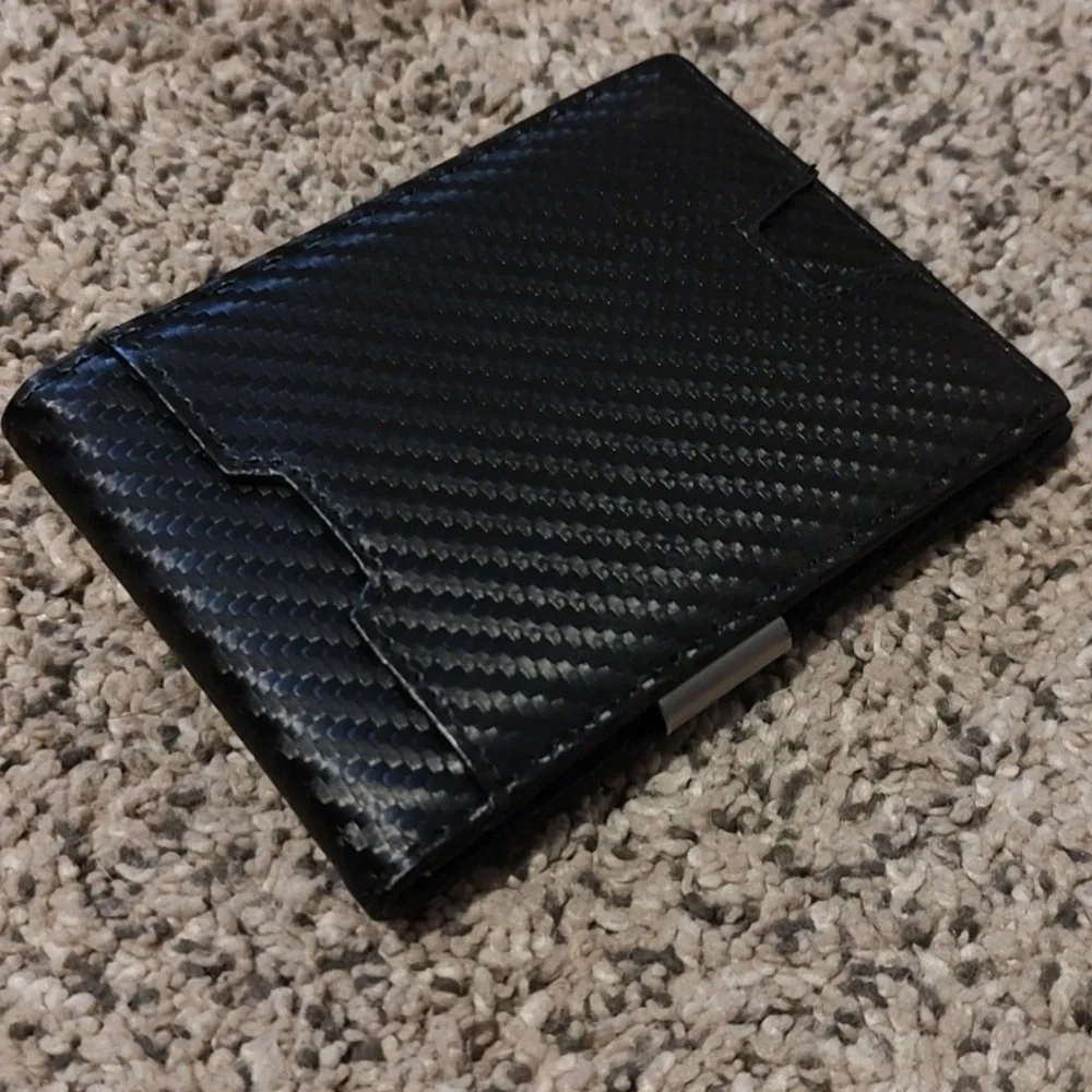 Men's Slim Bi-Fold Wallet